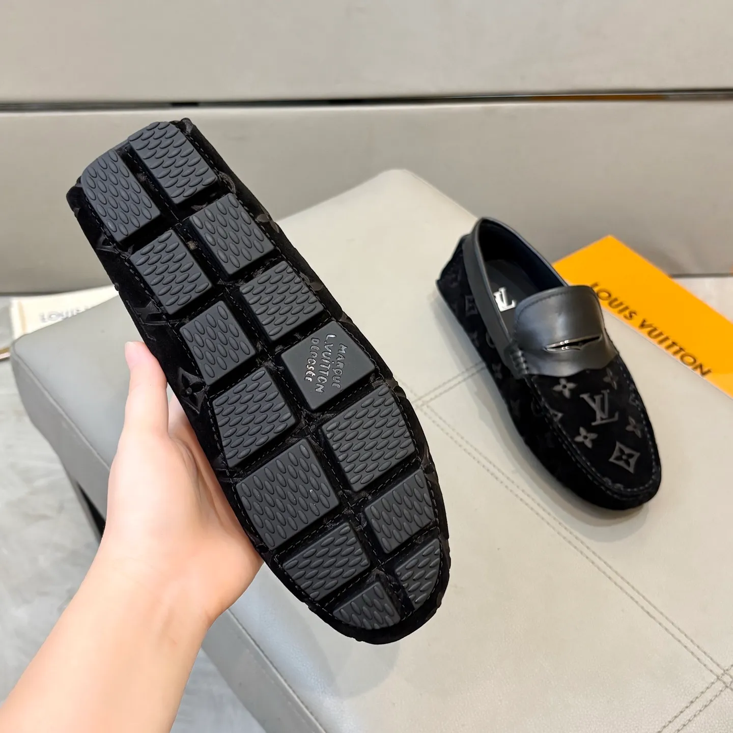 Factory price: 460💰LV men's beanie shoes 2025 official website synchronization <market top version> imported nubuck leather/embossed ➕ black cowhide original packaging. Size 38-45